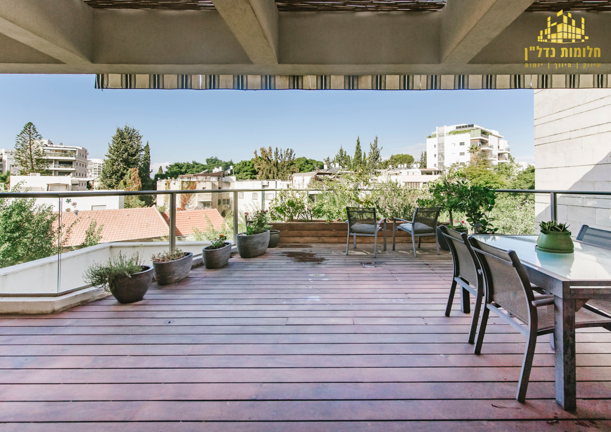 פנטהאוז בוטיק למכירה בהרצליה הצעירה